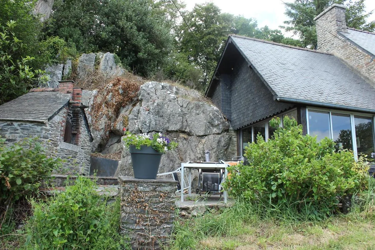 Roc Callac Saint-Gilles-du-Vieux-Marche Homestay