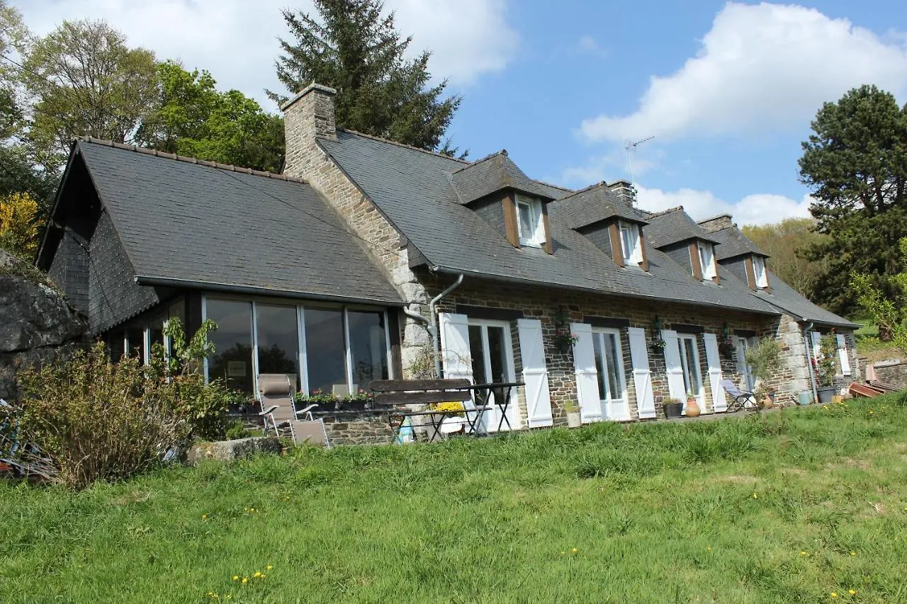 Homestay Roc Callac Saint-Gilles-du-Vieux-Marche France