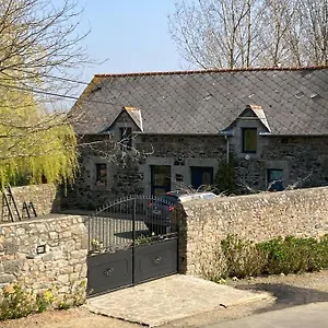  Hébergement de vacances La Petite Maison Terre
